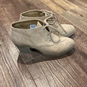 Tan booties size 6